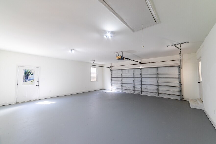 More Photos Of 910 Old Abbeville Rd, Eufaula Specialty For Sale