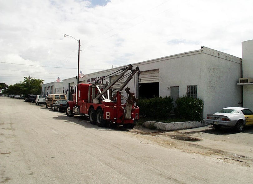 More Photos Of 842 NW 7th Ter, Fort Lauderdale Warehouse For Sale