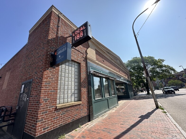 More Photos Of 685 Congress St, Portland Restaurant For Lease