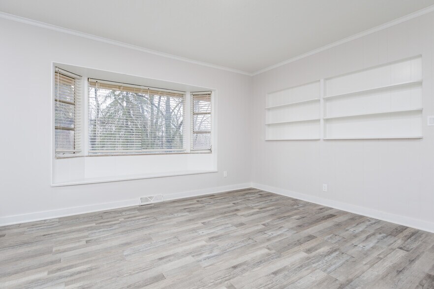 More Photos Of 4577 Olentangy River Rd, Columbus Apartments For Sale