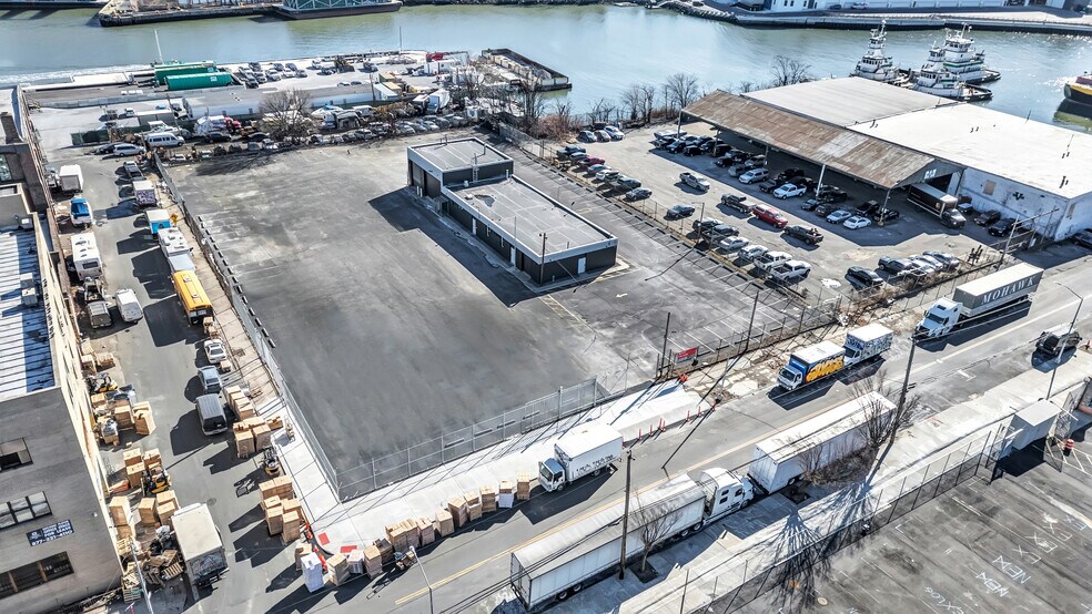 More Photos Of 644 Court St, Brooklyn Land For Lease