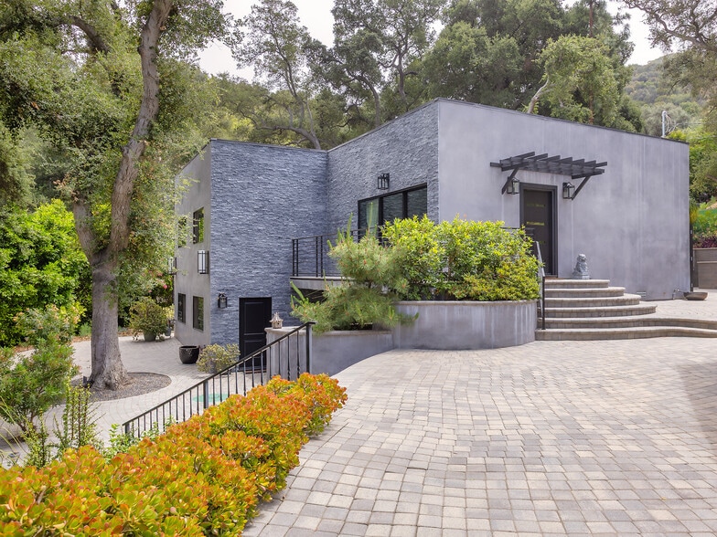 More Photos Of 7580 McGroarty Ter, Tujunga Apartments For Sale