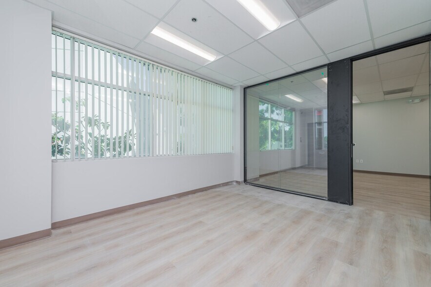 More Photos Of 9341 Irvine Blvd, Irvine Light Distribution For Lease