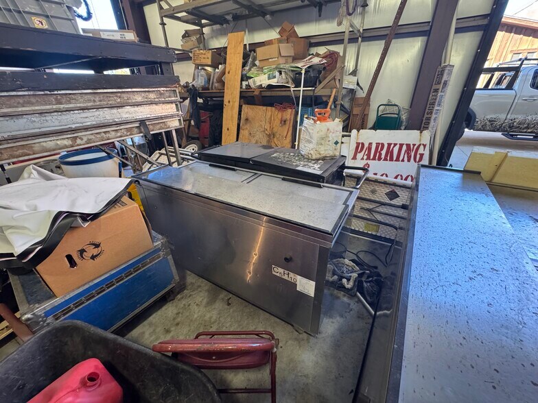 More Photos Of 10408 State Highway 64 E, Tyler Theater Concert Hall For Sale