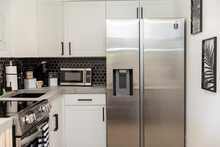 More Photos Of 402 Ocean Breeze, Lake Worth Beach Apartments For Sale