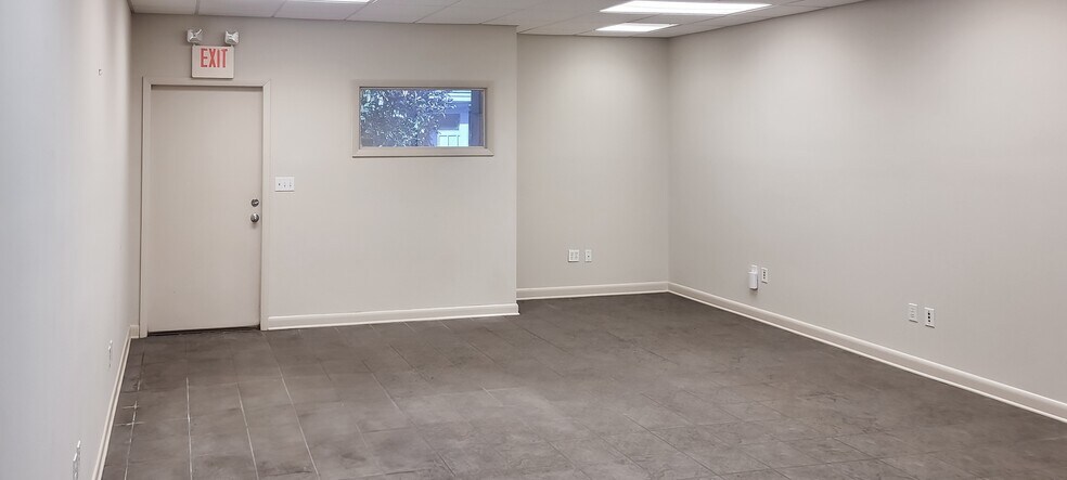 More Photos Of 894 W Saint John St, Spartanburg Medical For Lease