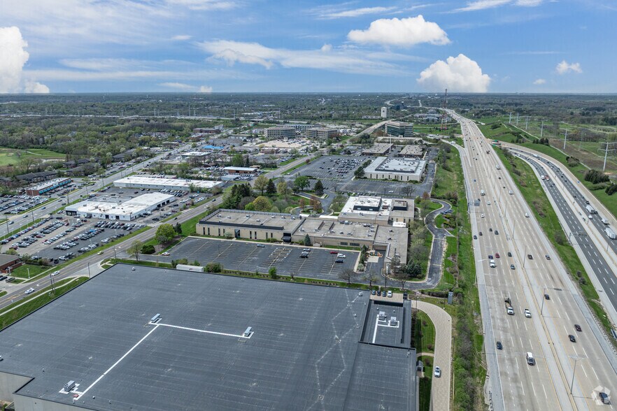 More Photos Of 2300 Warrenville Rd, Downers Grove Office For Lease