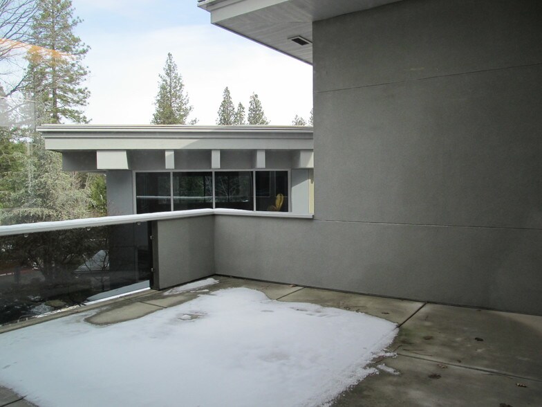 More Photos Of 420 Sierra College Dr, Grass Valley Loft Creative Space For Lease