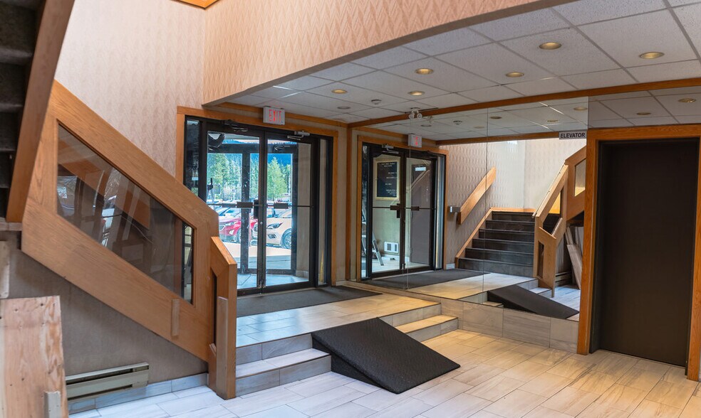 More Photos Of 105-235 Front St, Tumbler Ridge Office For Sale