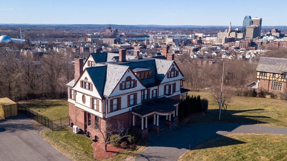 More Photos Of 270 Maple St, Springfield Hospitality For Sale