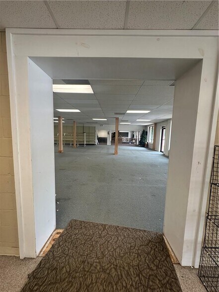 More Photos Of 113 E Windsor St, Westminster Storefront Retail Office For Sale