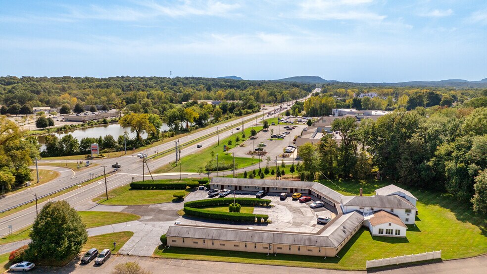 More Photos Of 176 Berlin Tpke, Berlin Land For Lease