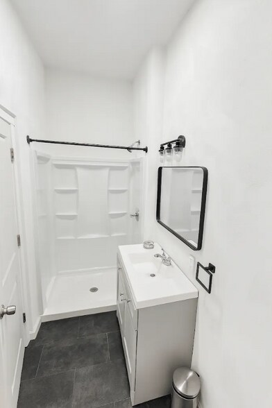 More Photos Of 33 Pine St, Binghamton Storefront Retail Residential For Sale