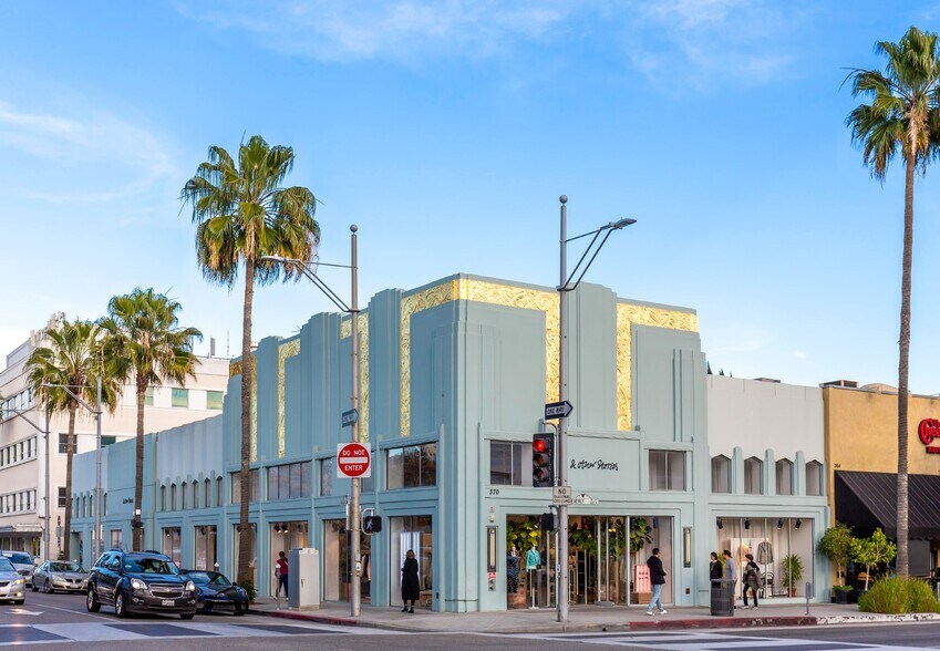 Primary Photo Of 370 N Beverly Dr, Beverly Hills Storefront For Lease
