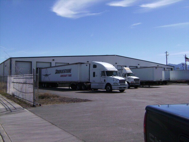More Photos Of 3405 N Evans St, Kingman Warehouse For Lease