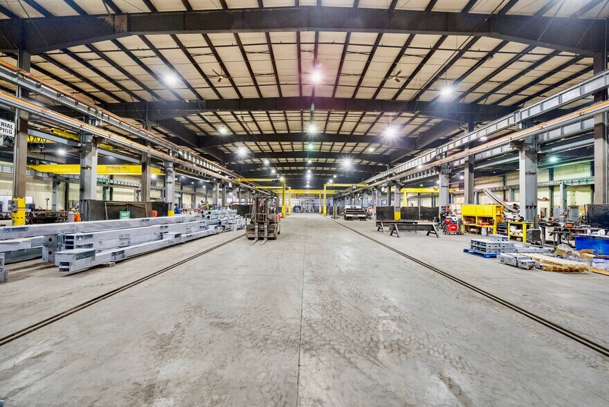 More Photos Of 6 Sangster Rd, Uxbridge Manufacturing For Sale