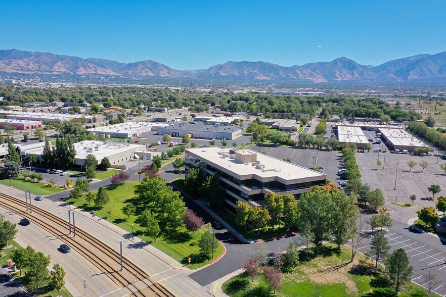 More Photos Of 2835 Decker Lake Dr, Salt Lake City Office For Lease