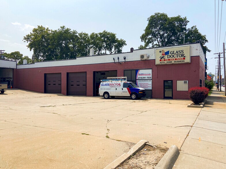 More Photos Of 7120 Carnegie Ave, Cleveland Service For Lease