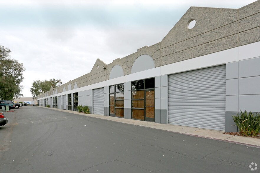 More Photos Of 8545 Arjons Dr, San Diego Unknown For Lease