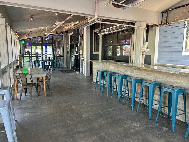 More Photos Of 3228 N Davidson St, Charlotte Restaurant For Lease