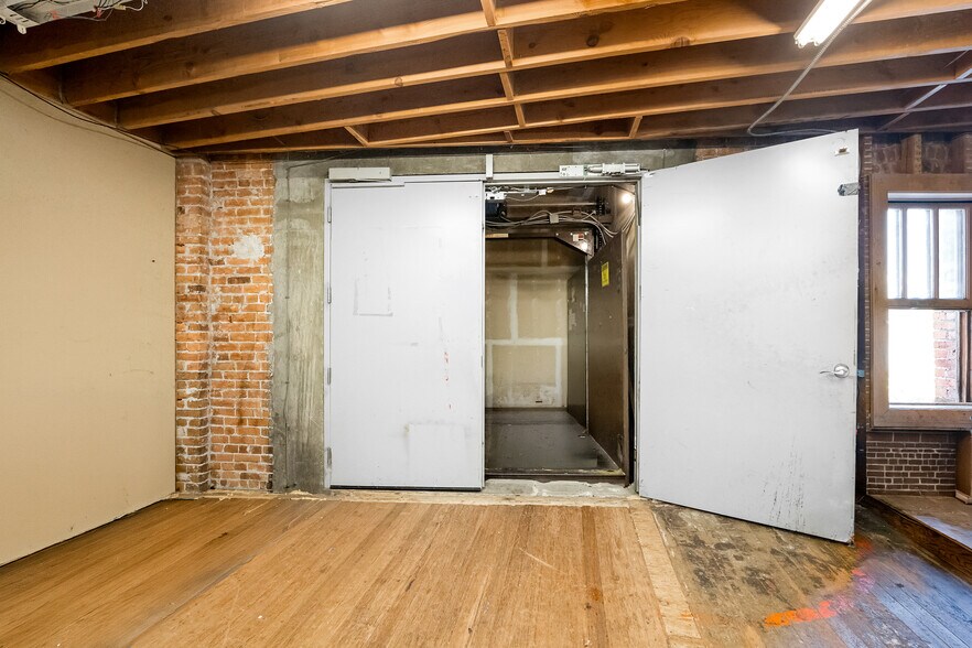 More Photos Of 161 Mill St, Grass Valley Freestanding For Sale