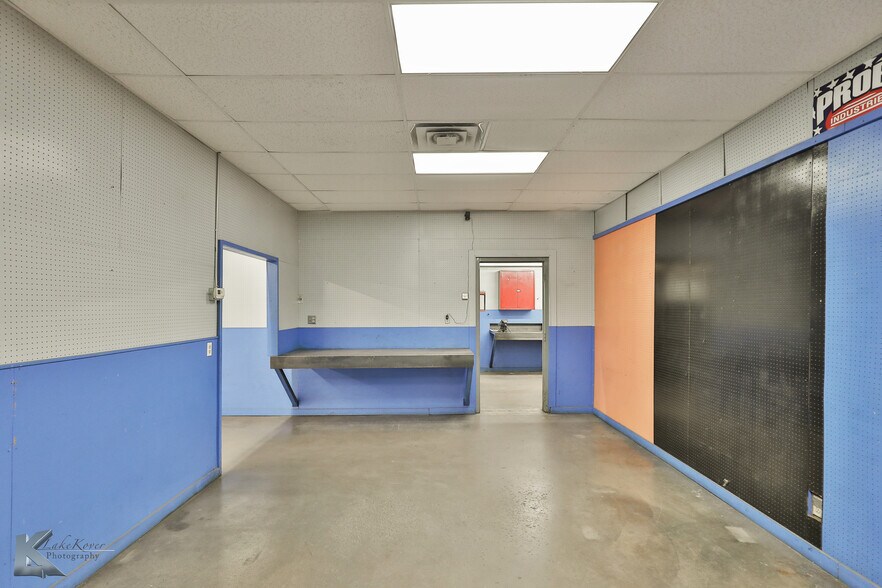 More Photos Of 5550 US-277 S., Abilene Specialty For Sale