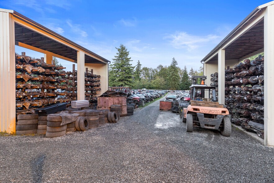 More Photos Of 13311 Highway 99, Everett Distribution For Sale