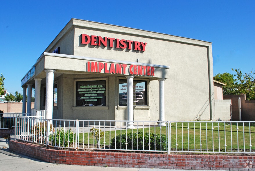 More Photos Of 12732 Brookhurst St, Garden Grove Medical For Sale