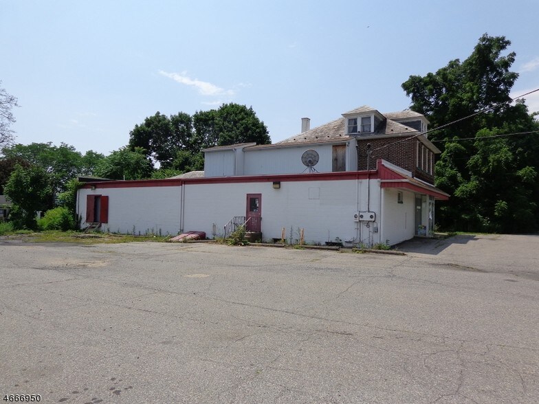 More Photos Of 2477 State Route 57, Stewartsville Storefront Retail Residential For Lease