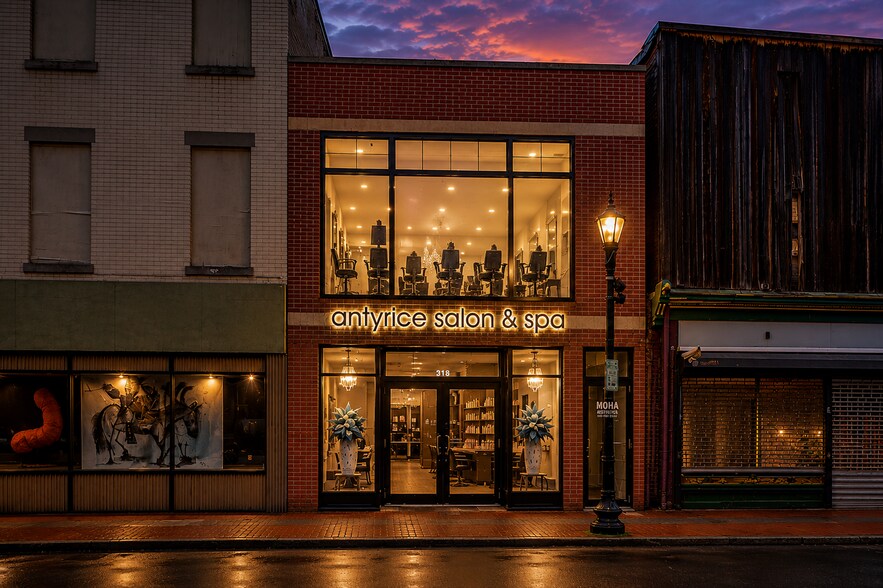 Primary Photo Of 381 Main St, Poughkeepsie Office For Sale
