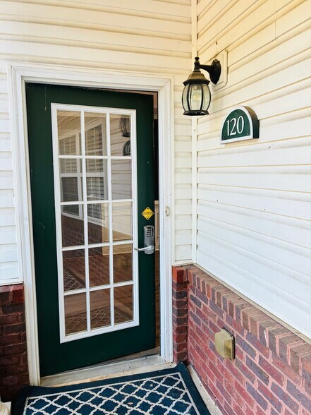 More Photos Of 965 Piedmont Rd NE, Marietta Office For Lease