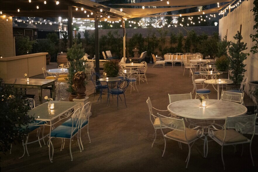 More Photos Of 1200 E 5th St, Los Angeles Restaurant For Lease