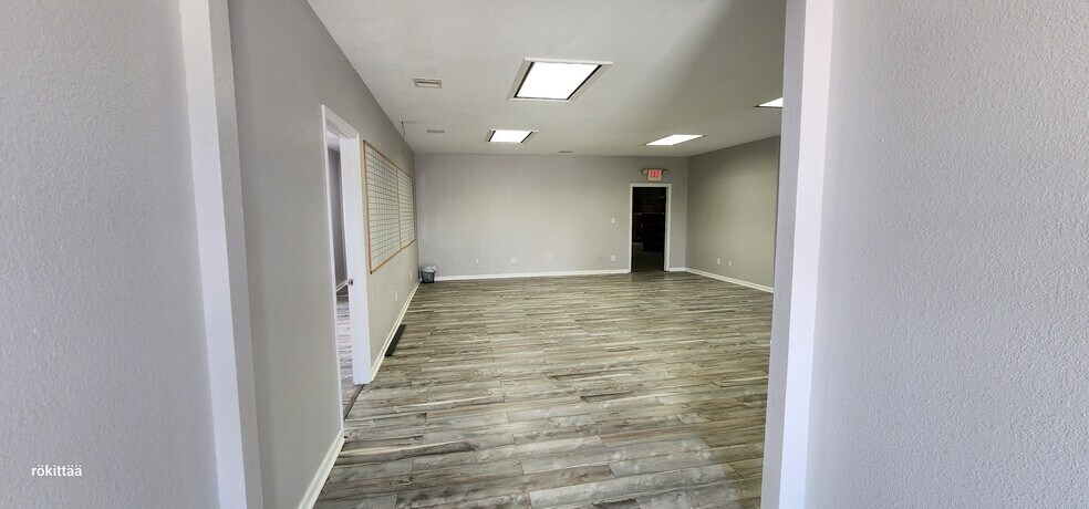 More Photos Of 616 Rankin Cir N, Houston Warehouse For Lease