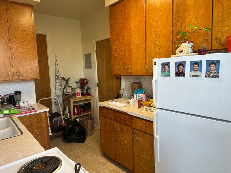 More Photos Of 404 N Tacoma Ave, Tacoma Apartments For Sale