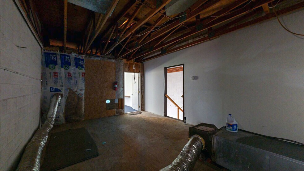 More Photos Of 461 Forrest Ave, Cocoa Warehouse For Lease