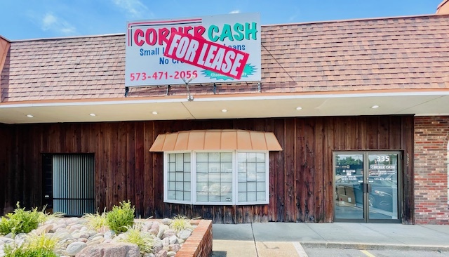 Primary Photo Of 335 N Main St, Sikeston Storefront For Lease