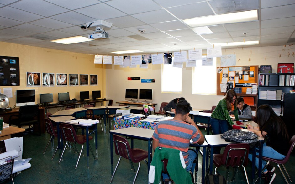 More Photos Of 1401 Old Coors Rd SW, Albuquerque Schools For Lease