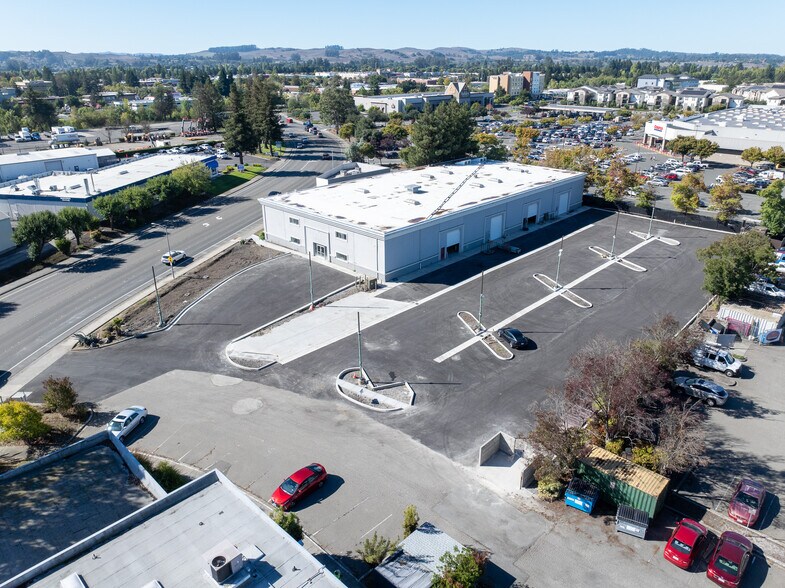 Primary Photo Of 5801 Redwood Dr, Rohnert Park Distribution For Lease