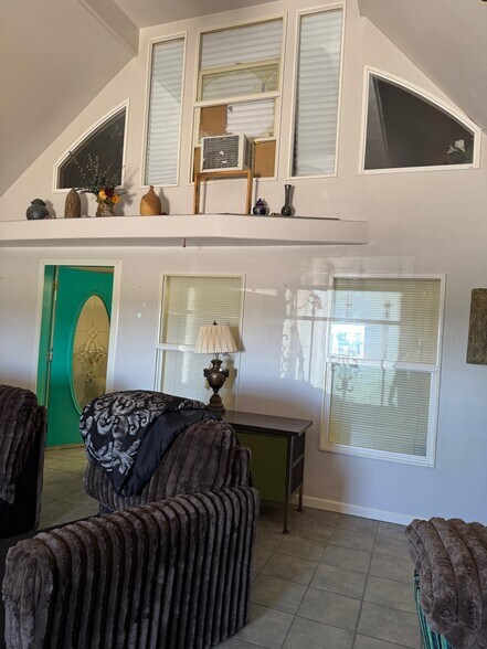 More Photos Of 845 Airport Rd, Las Vegas Flex For Sale