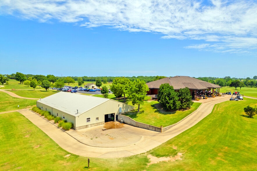 More Photos Of 10301 S 600 Rd, Miami Golf Course Driving Range For Sale