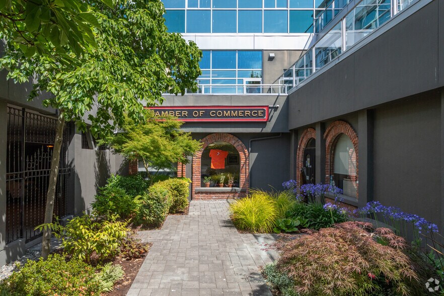 More Photos Of 852 Fort St, Victoria Medical For Lease