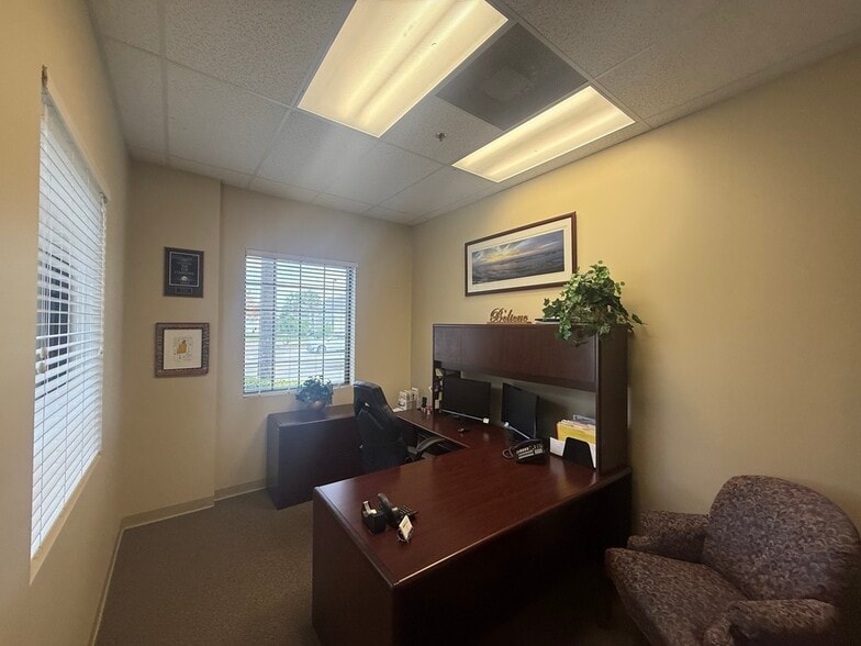 More Photos Of 8222 118th Ave, Largo Warehouse For Sale