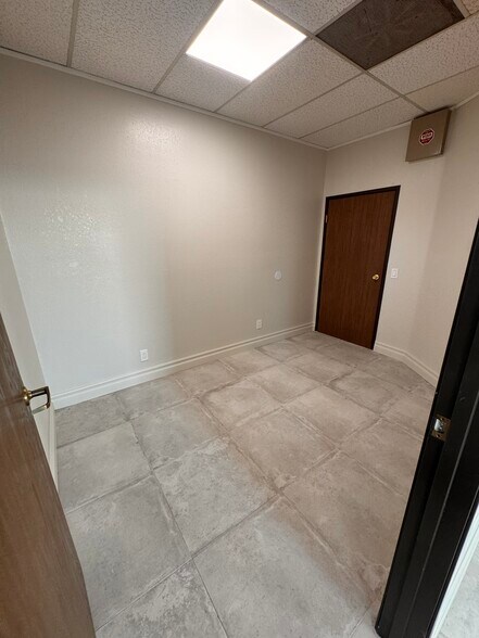 More Photos Of 116 N Vineyard Ave, Ontario Office For Lease
