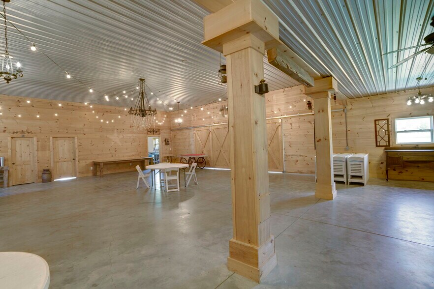 More Photos Of , Young Harris Specialty For Sale