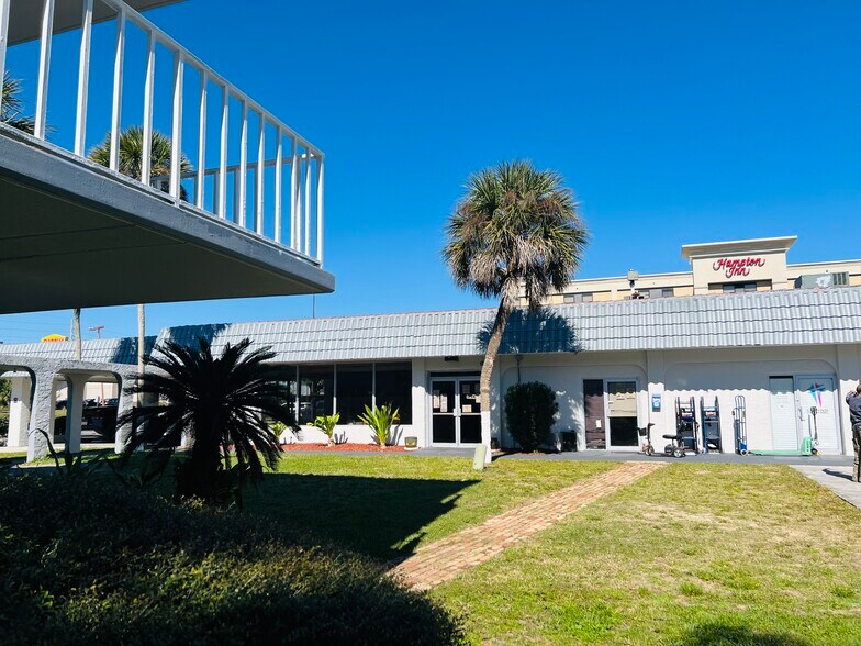 More Photos Of 44089 Highway 27, Davenport Hotel For Sale