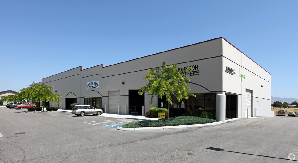 More Photos Of 2240 S Cole Rd, Boise Warehouse For Lease