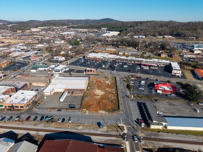 More Photos Of 21 Leake st, Cartersville General Retail For Sale