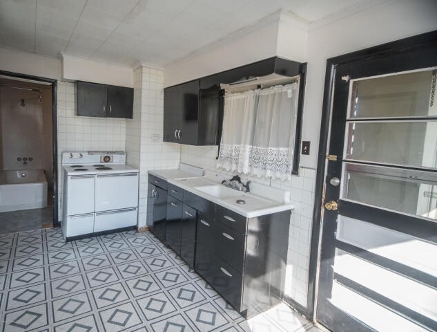 More Photos Of 524 Court St, Scranton General Retail For Sale