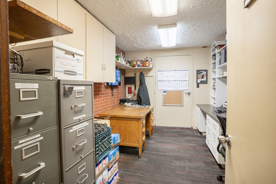 More Photos Of 545 Shoshone St S, Twin Falls Restaurant For Sale