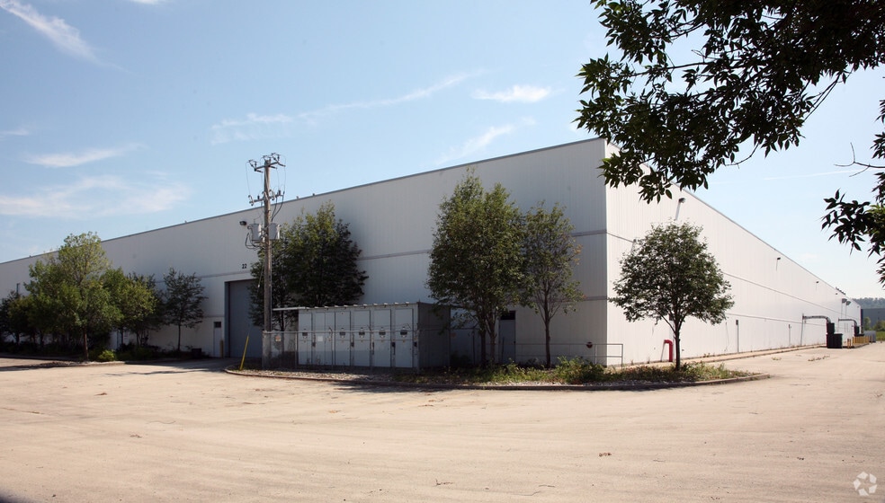 More Photos Of 950 S Service Rd, Stoney Creek Warehouse For Lease